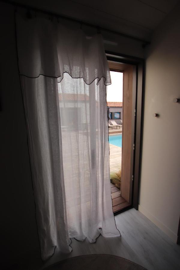 L'Envie Bed & Breakfast Сен-Жил-Кроа-дьо-Ви Екстериор снимка